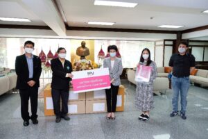 SPU มอบหน้ากาก Face Shield ให้กองด่านควบคุมโรคติดต่อ สำหรับเจ้าหน้าที่ใช้ป้องกันขณะปฏิบัติหน้าที่