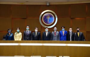 อว.ทำ MOU กับ 19 มหาวิทยาลัย เปิดหลักสูตรเพิ่มทักษะรองรับงานหลังวิกฤต COVID-19 ครอบคลุม 9 ทักษะใน 12 สาขาอุตสาหกรรม นำร่องใน 8 กลุ่มสาขาอาชีพ