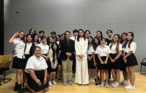 DEK สื่อสารการแสดง จำลองการสัมภาษณ์งานกับตัวจริงจาก 3 บริษัทใหญ่ ! เตรียมพร้อมสู่โลกการทำงานจริง