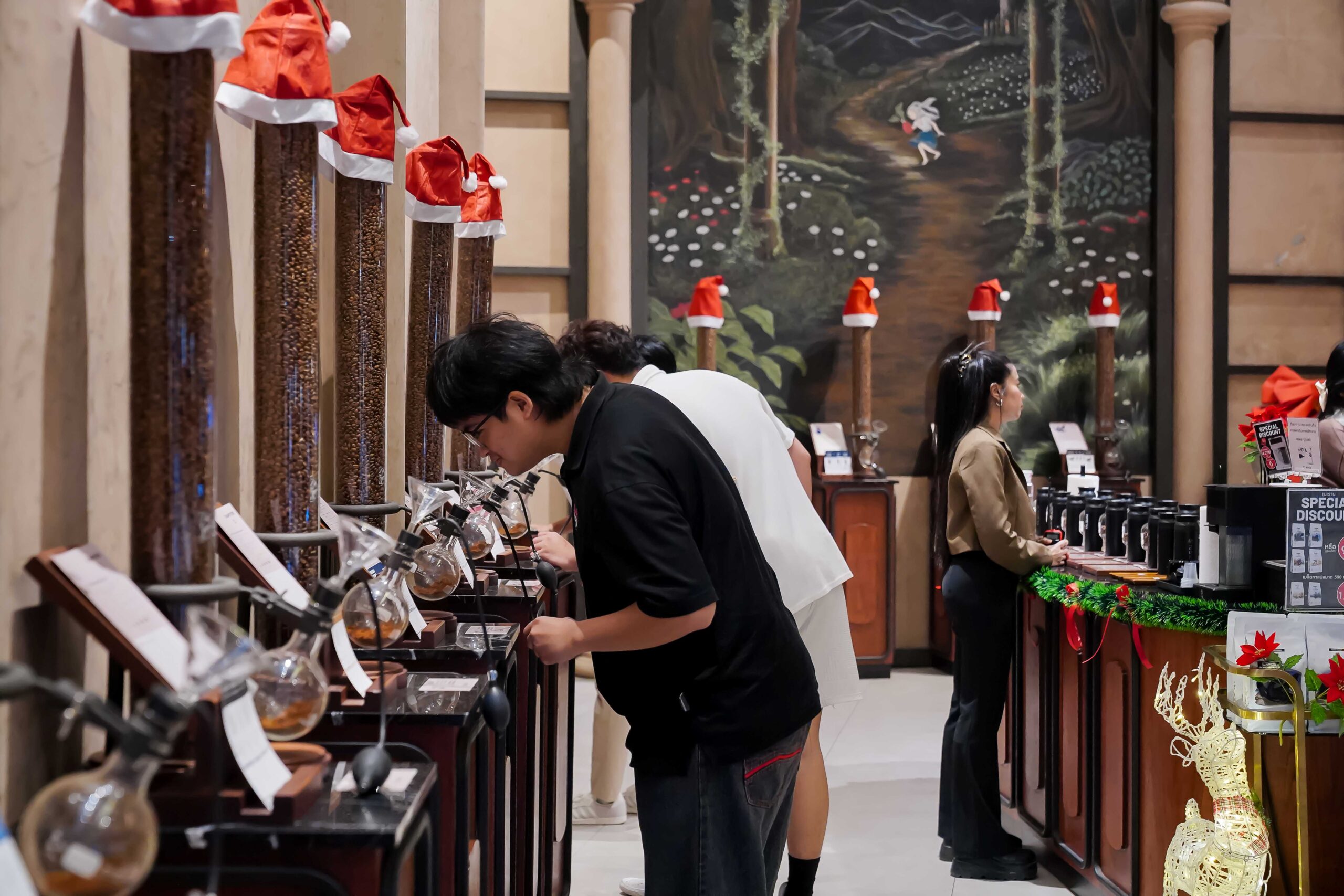 ธุรกิจเรือสำราญ SPU เปิดโลกธุรกิจคาเฟ่ยุคใหม่ พานักศึกษาลงพื้นที่ Nitan Coffee’s Tale เรียนรู้เส้นทาง “จากเมล็ดสู่เมนู” เจาะลึกทุกขั้นตอน!