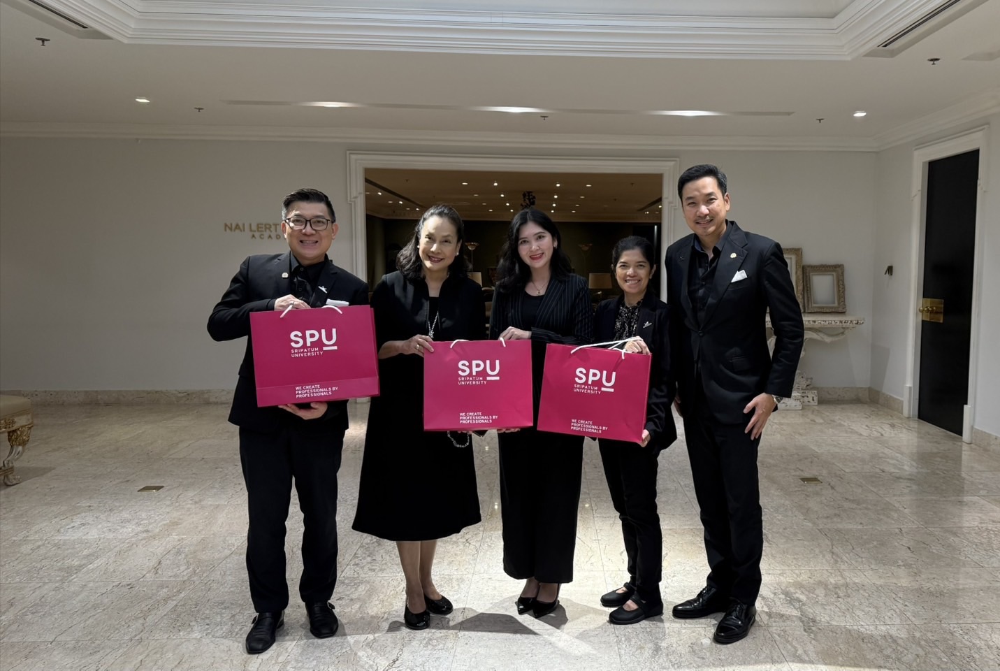 ธุรกิจการบิน SPU เปิดคลาส Luxury Etiquette ปั้นผู้ให้บริการสายการบินระดับโลกผ่านประสบการณ์จริง ณ Nai Lert Academy