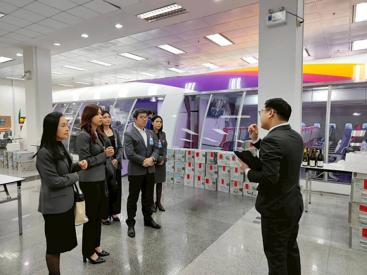 เจาะเบื้องหลังอุตสาหกรรมการบิน อาจารย์ SPU ศึกษาดูงานการบินไทย สร้างบัณฑิตเข้าใจกลไกการบินจริง