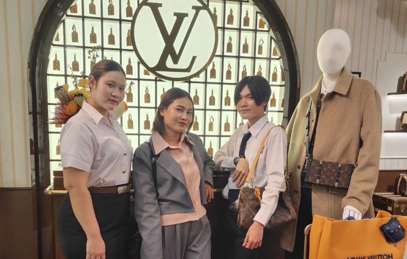 วิทยาลัยการบินฯ SPU เปิดประสบการณ์ Luxury Service ระดับโลก พานักศึกษาศึกษาแนวคิด Global Experience Design ณ Louis Vuitton Bangkok