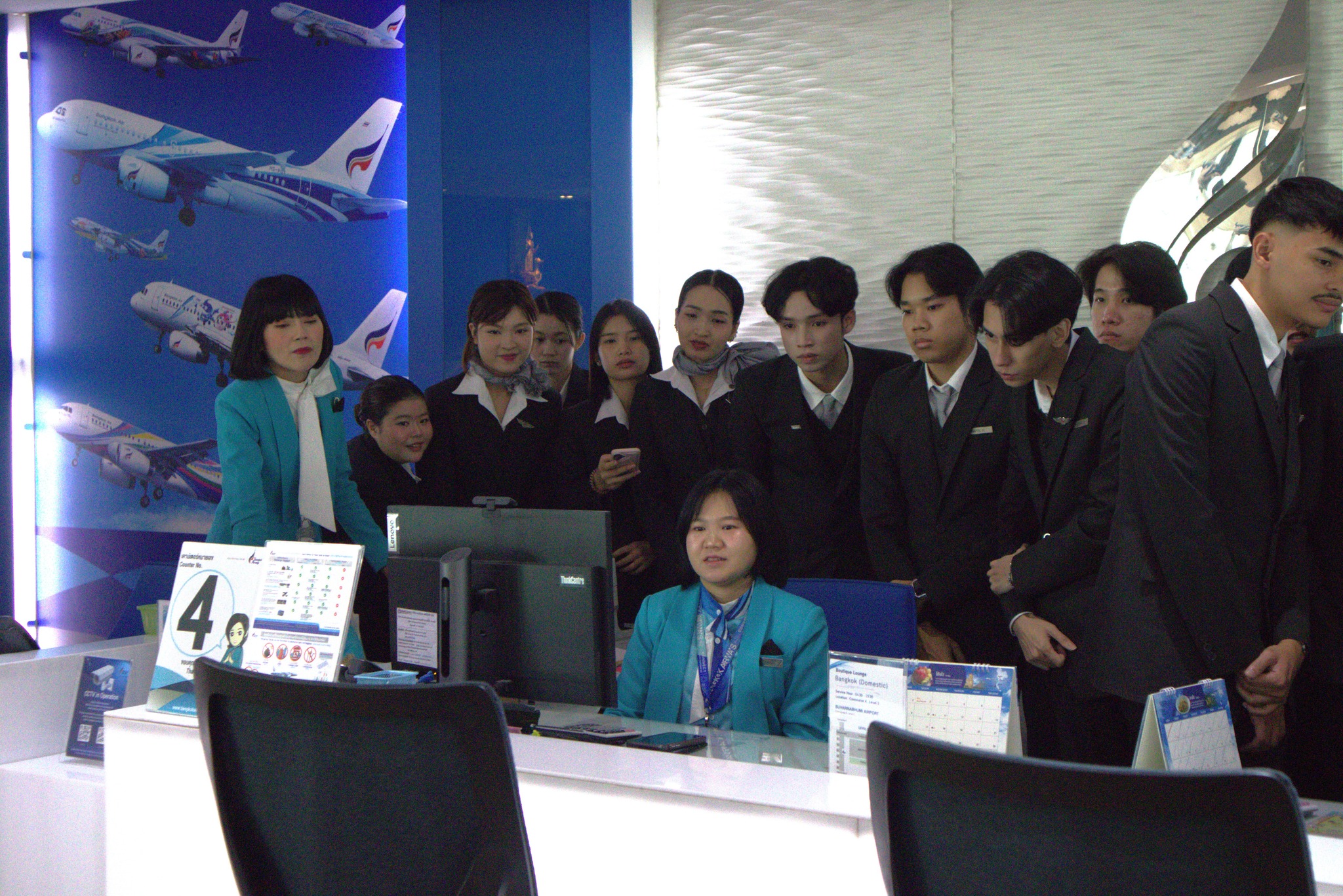 วิทยาลัยนานาชาติ SPU พานักศึกษา Airline Business เจาะปฏิบัติการภาคพื้น Bangkok Airways เรียนรู้มาตรฐานการบินระดับโลกจากสนามจริงสุวรรณภูมิ