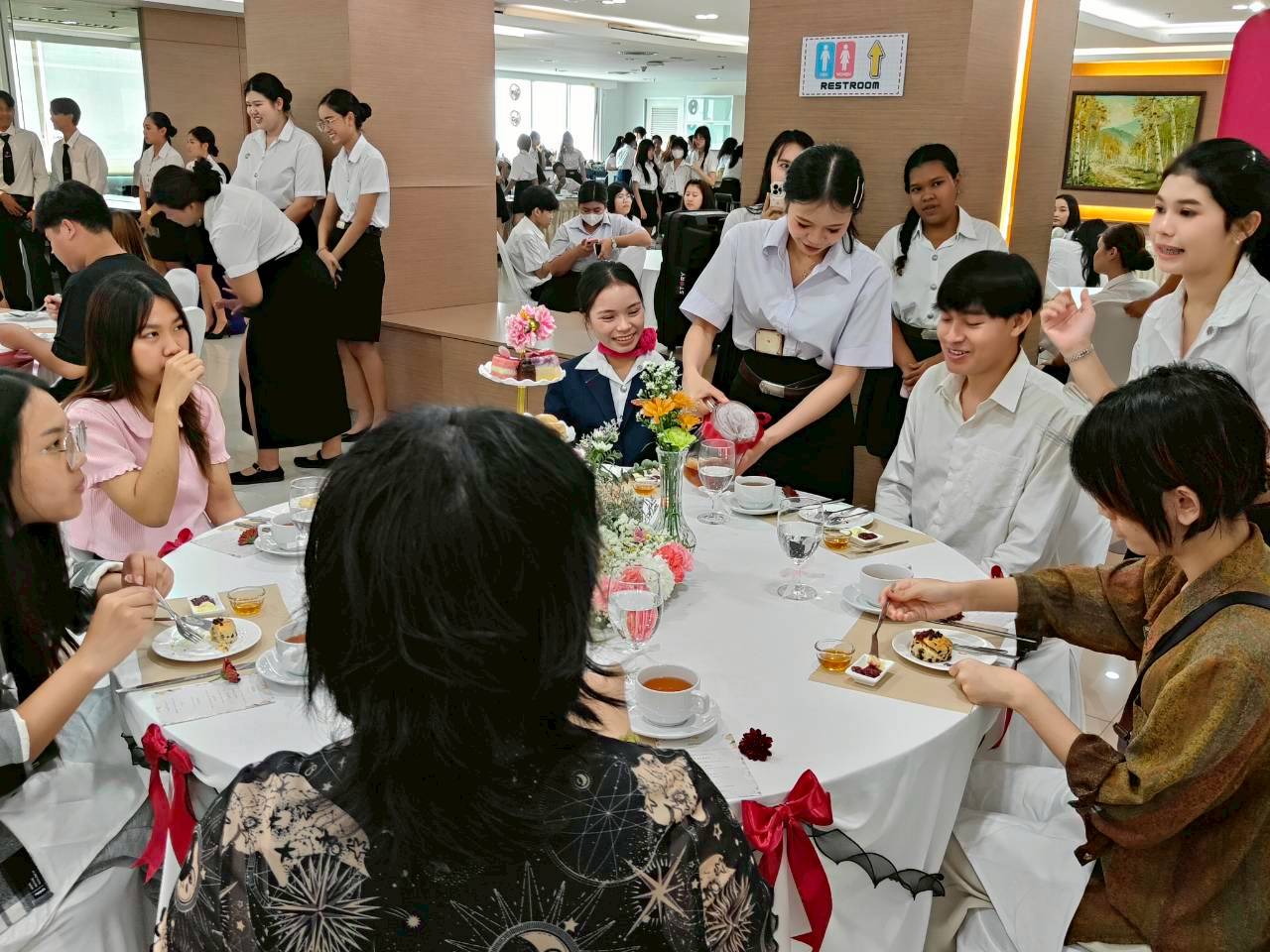 SPU เตรียมความพร้อมนักศึกษาสู่โลกบริการพรีเมียม ผ่านกิจกรรม High Tea Festival ฝึกฝนทักษะจริงพร้อมสู่สายงาน