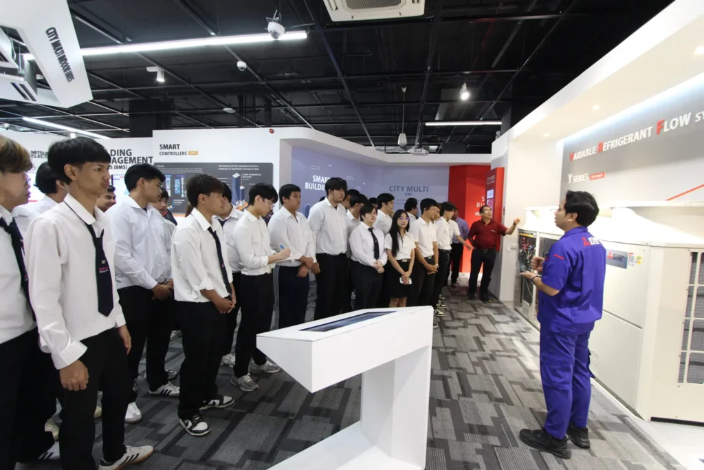 84113 0 2048x1365.jpg