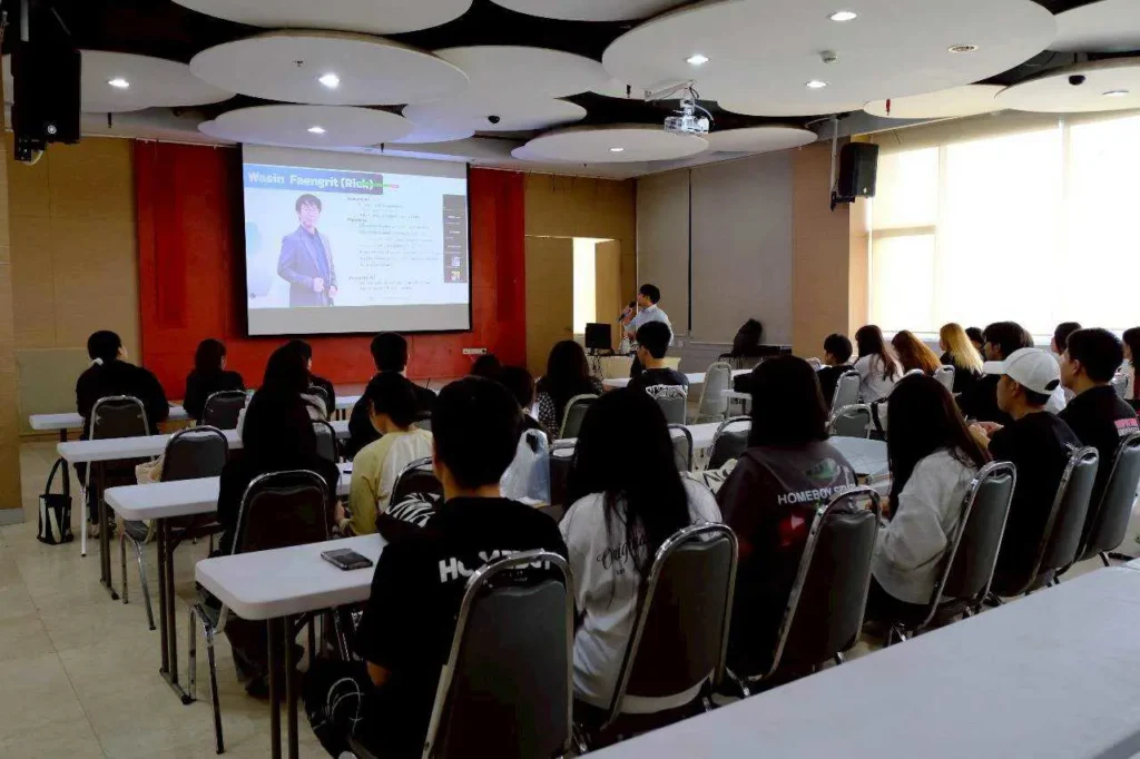 LINE ALBUM 𝑻𝒉𝒆 𝑷𝒓𝒐𝒇𝒆𝒔𝒔𝒊𝒐𝒏𝒂𝒍 AI Data Storytel 260711 19.jpg