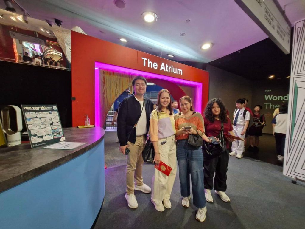 LINE ALBUM DAY 3 260822 38