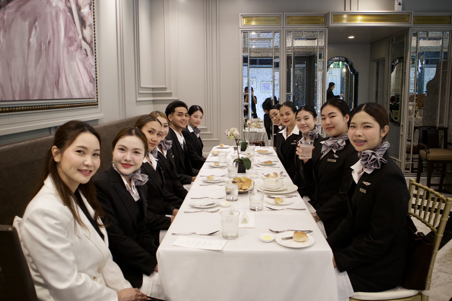 วิทยาลัยนานาชาติ SPU ปั้น Professional Presence นักศึกษา IAB ปี 1 ผ่าน Dining Etiquette–บุคลิกภาพ–การวางตัวในบริบทสากล