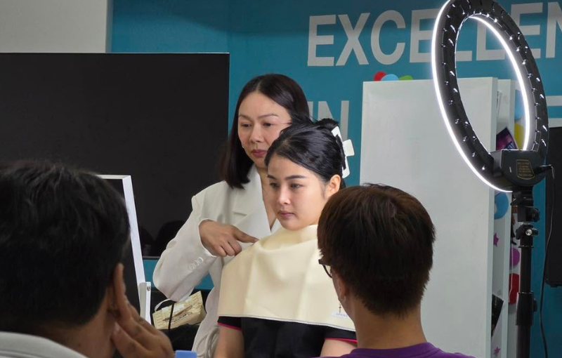 คณะการสร้างเจ้าของธุรกิจ SPU เปิดประสบการณ์ “Personal Color” พานักศึกษาค้นหาสีที่ใช่ เสริมความมั่นใจในแบบของตัวเอง