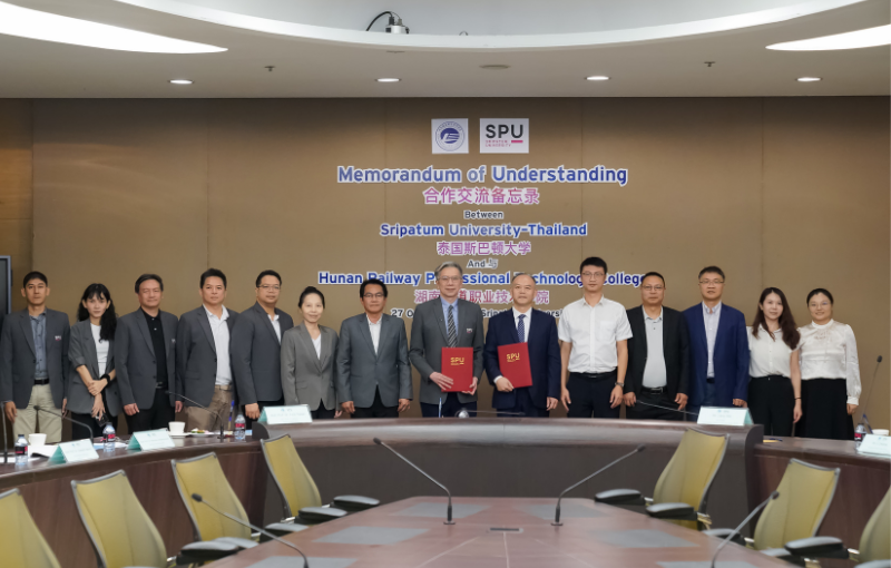 ม.ศรีปทุม ยกระดับความร่วมมือระบบรางไทย–จีน! ผนึก HRPTC ต่อยอดพันธมิตร 9 ปี สู่การพัฒนาหลักสูตรและผลิตกำลังคนระบบรางระดับนานาชาติ