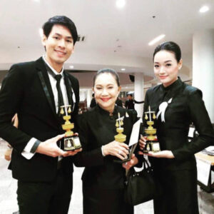 เด็กนิเทศ สาขาศิลปะการแสดง ได้รับรางวัล “ตาชั่งทองคำ”
