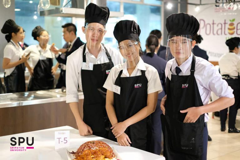Read more about the article การจัดการบริการธุรกิจเรือสำราญ มหาวิทยาลัยศรีปทุม