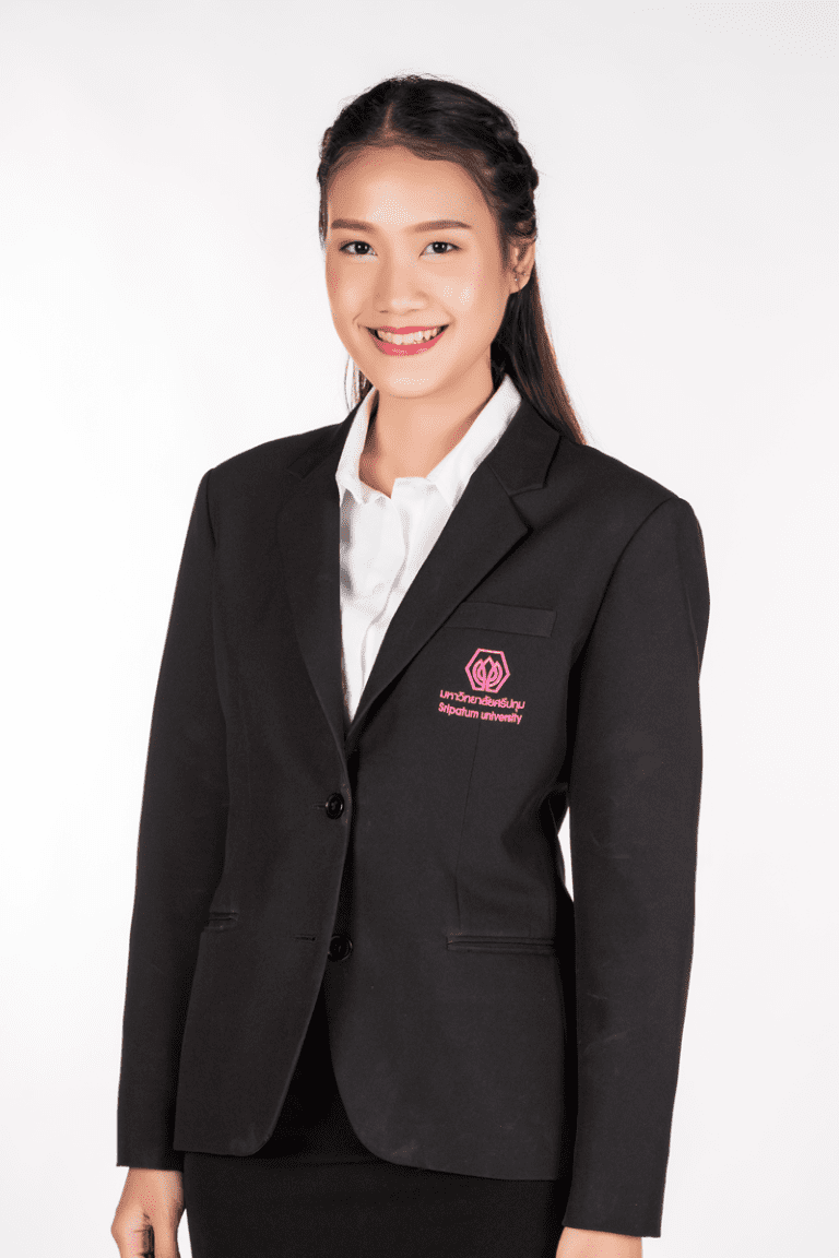 นางสาวปิยะรัตน์ ปราบไชยโจร เจ้าหน้าที่งานกองทุนกู้ยืมเพื่อการศึกษา